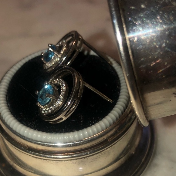 STERLING Blue Topaz & White CZ Halo Circles Stud Earrings 15mm - Picture 3 of 9